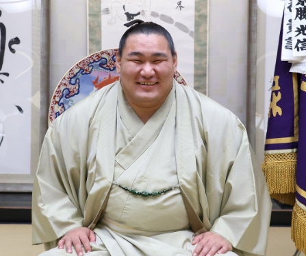 豊昇龍の妻が注目される理由と家系図や家庭像の真相