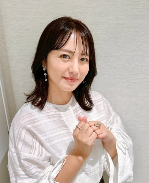 磯山さやかの年収から見える芸能界での地位と成功の秘訣